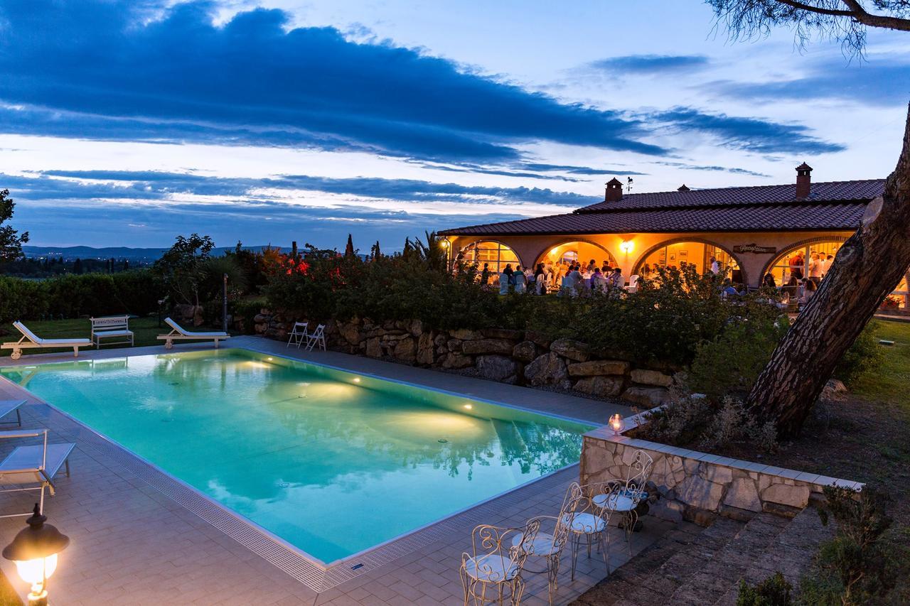 La Locanda Della Vecchia Hosteria กาวอร์ราโน ภายนอก รูปภาพ