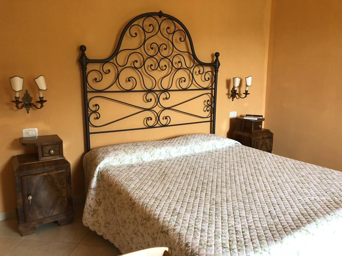 La Locanda Della Vecchia Hosteria กาวอร์ราโน ภายนอก รูปภาพ
