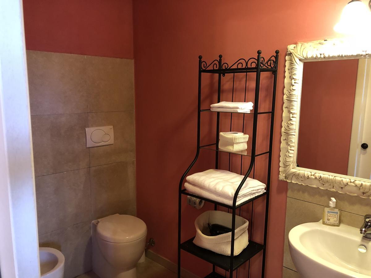 La Locanda Della Vecchia Hosteria กาวอร์ราโน ภายนอก รูปภาพ