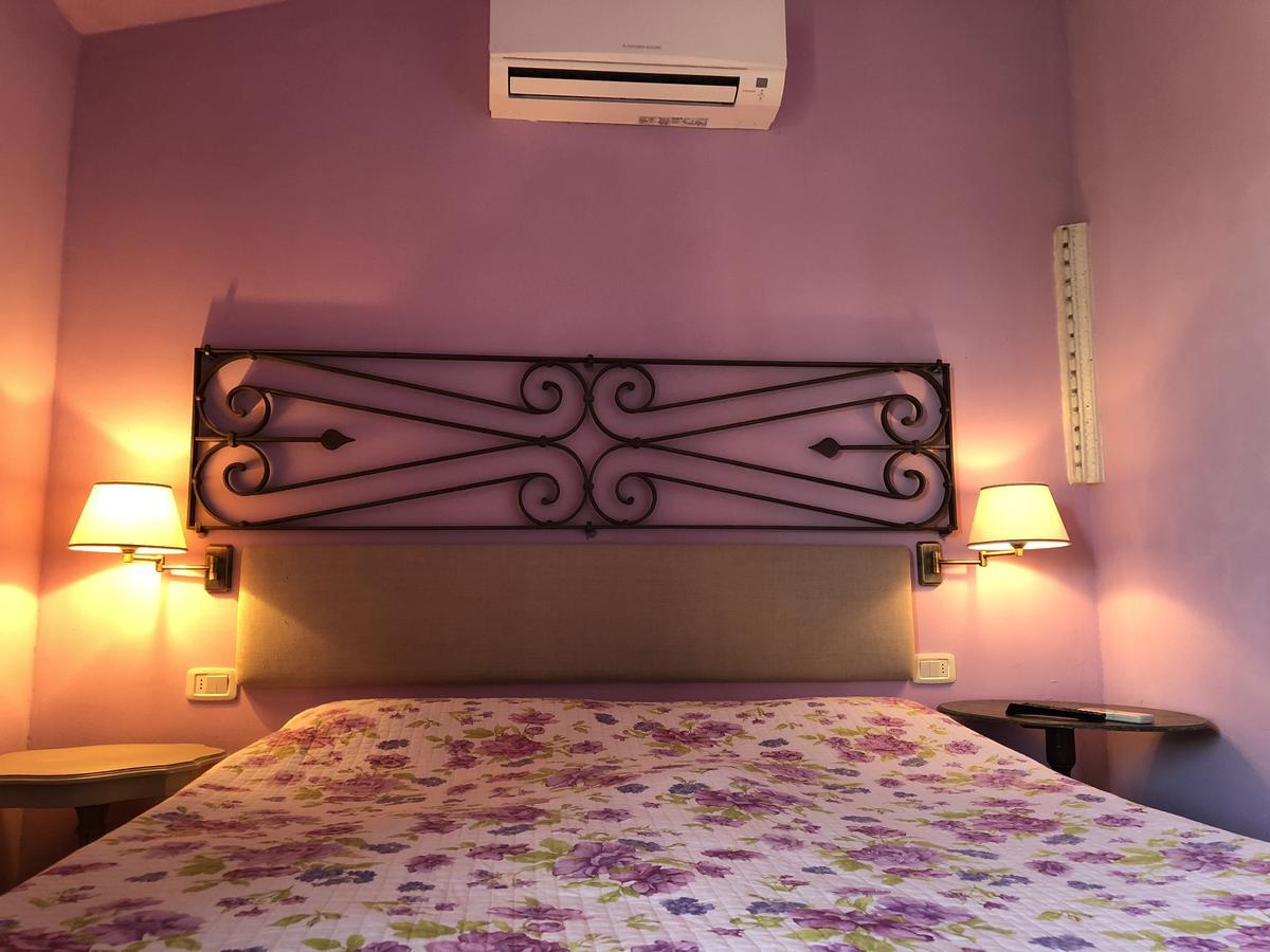 La Locanda Della Vecchia Hosteria กาวอร์ราโน ภายนอก รูปภาพ