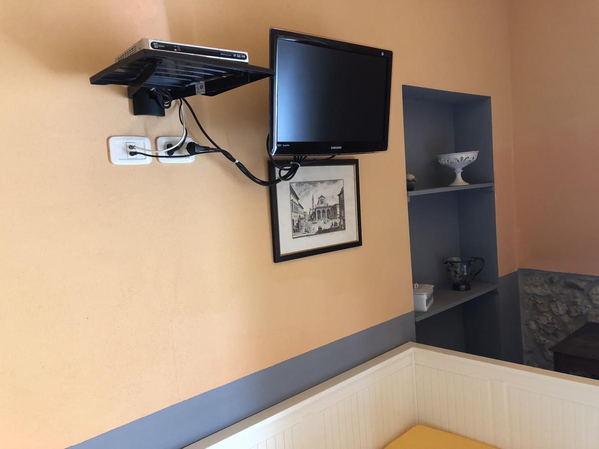 La Locanda Della Vecchia Hosteria กาวอร์ราโน ภายนอก รูปภาพ