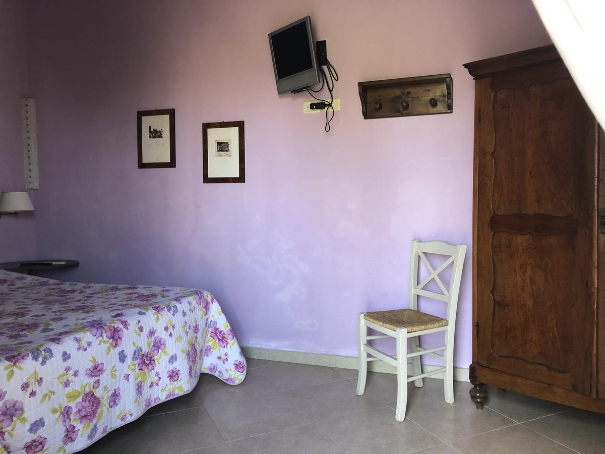 La Locanda Della Vecchia Hosteria กาวอร์ราโน ภายนอก รูปภาพ