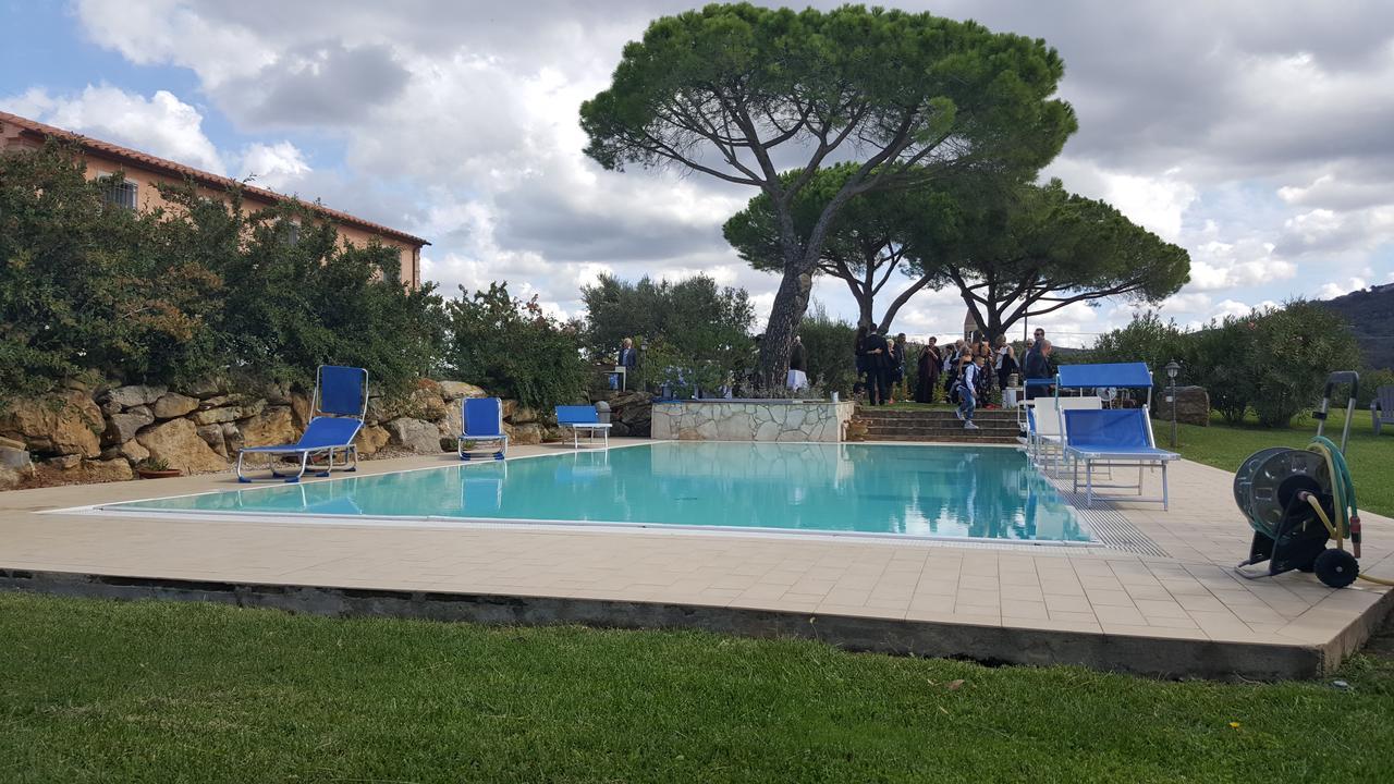 La Locanda Della Vecchia Hosteria กาวอร์ราโน ภายนอก รูปภาพ